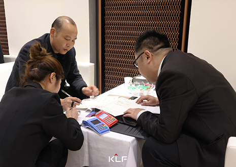 凯发官网再定义 | “高颜值 高性价比 高端定制”共创健康环保整家！